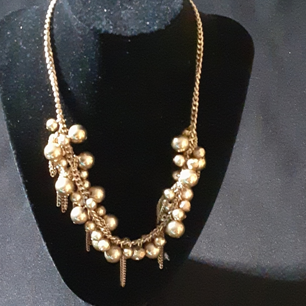 Gold beaded necklace